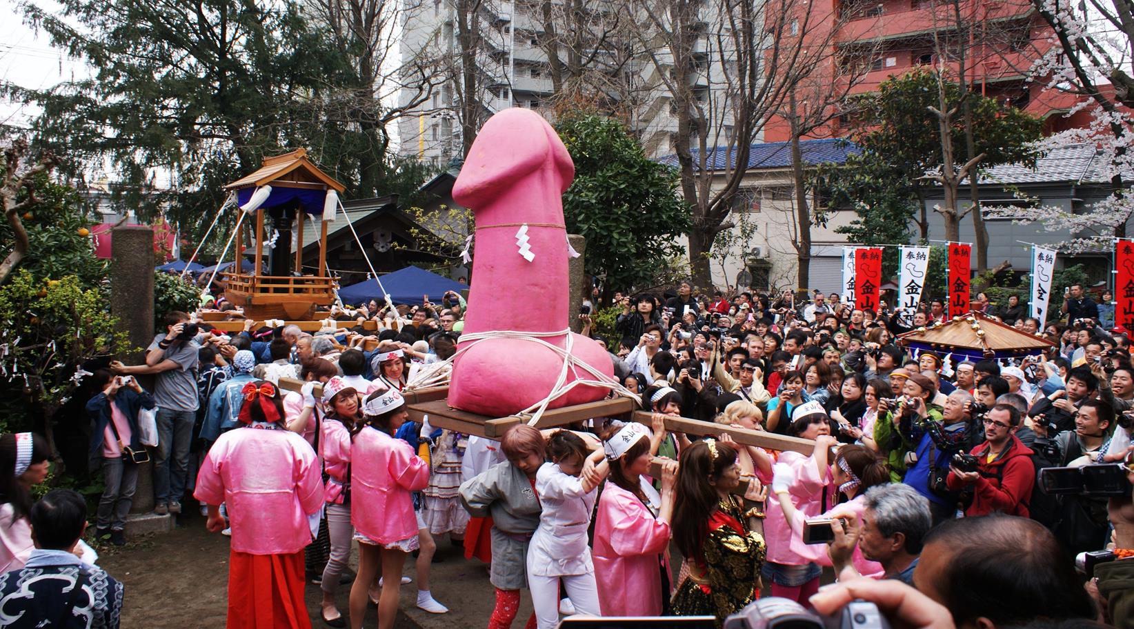 Es verdad! Los japoneses celebran hoy el Día del Pene | ABC Mundial