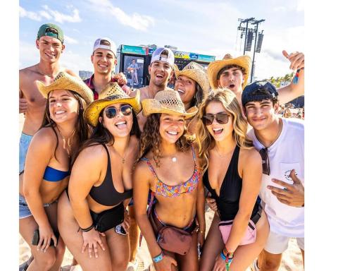 Comenzó Tortuga Music Festival 2026 en Fort Lauderdale con récord de público.
