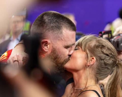 Taylor Swift y Travis Kelce se casaron en Nueva York ante 1.000 invitados.
