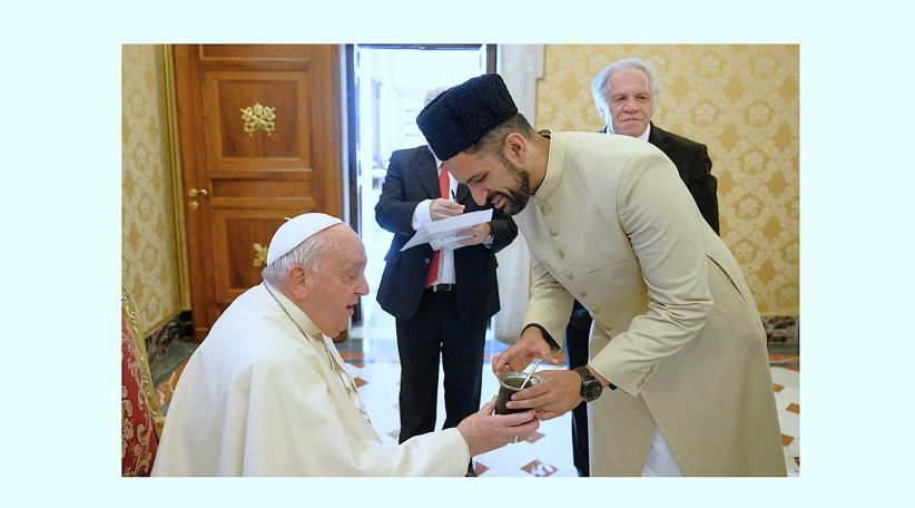 El Imam Marwan Gill, visitó al Papa Francisco en representación de la Comunidad Musulmana Ahmadía 