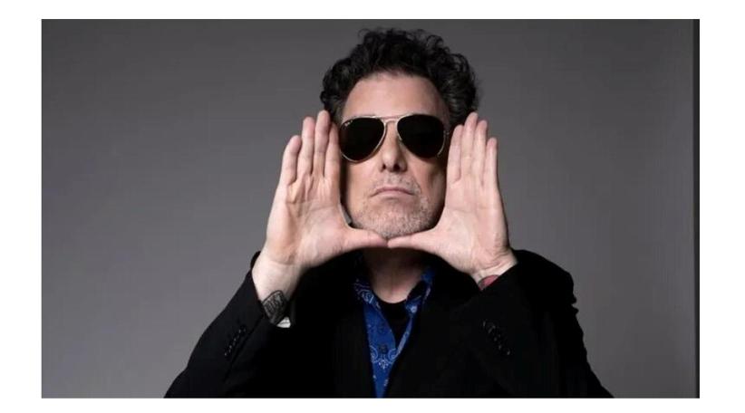 Calamaro conquista Colombia: noche de éxitos y sorpresa taurina en Bogotá
