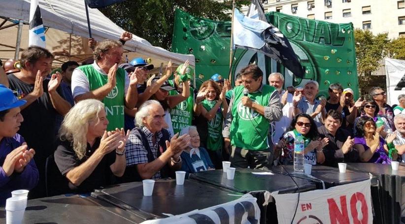 Acampe de ATE en el Congreso Nacional