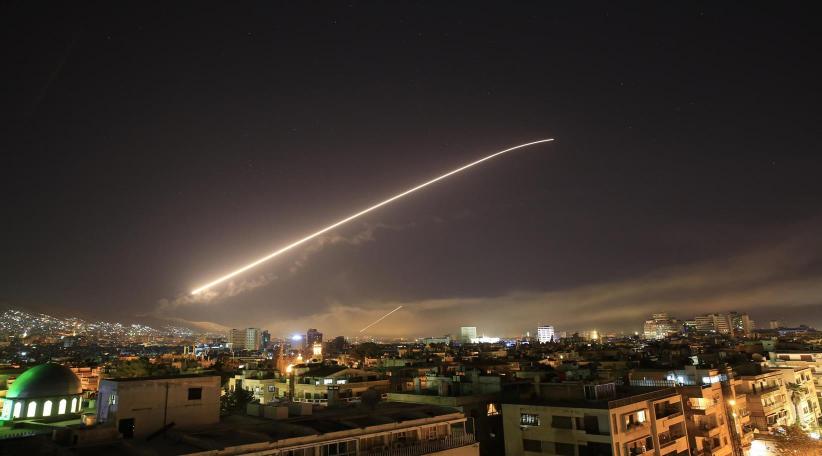 Los aliados bombardean tres instalaciones relacionadas con el programa de armas químicas de Al Asad
