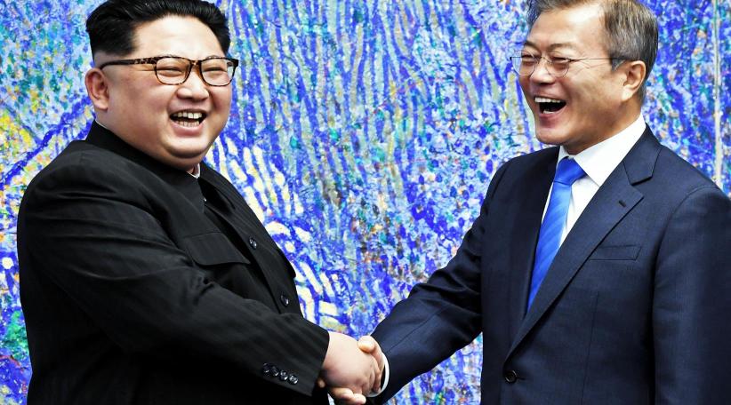 El presidente de Corea del Sur, Moon Jae-in, y el líder norcoreano, Kim Jon Un, se encontraron cara a cara
