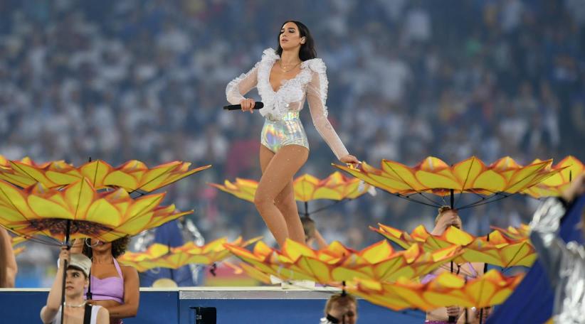 Dua Lipa se presentó en Ucrania antes de la final de la Liga de Campeones el sábado por la noche (26 de mayo). 