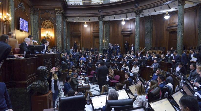 Suprimen las medallas de oro a huéspedes de honor en la Legislatura porteña