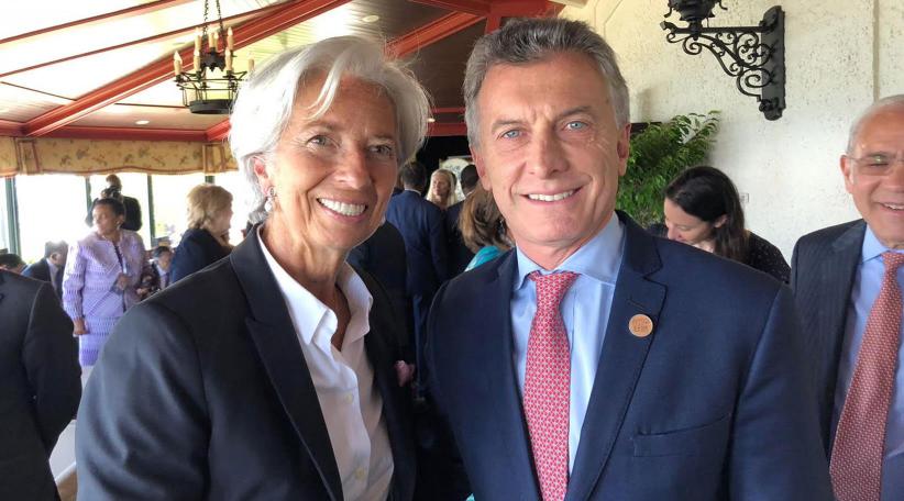 Lagarde se reunió con Macri en el G7 y consideró que el plan del gobierno argentino "fortalecerá la economía del país"