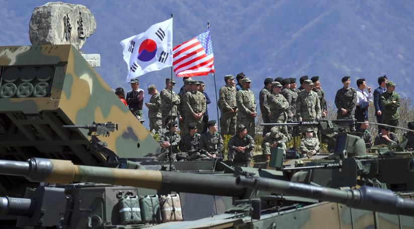 Trump, no obstante, ha precisado que por el momento "no se van a reducir las capacidades militares" de Estados Unidos en Corea del Sur, donde Washington mantiene desplegados unos 28.500 efectivos.