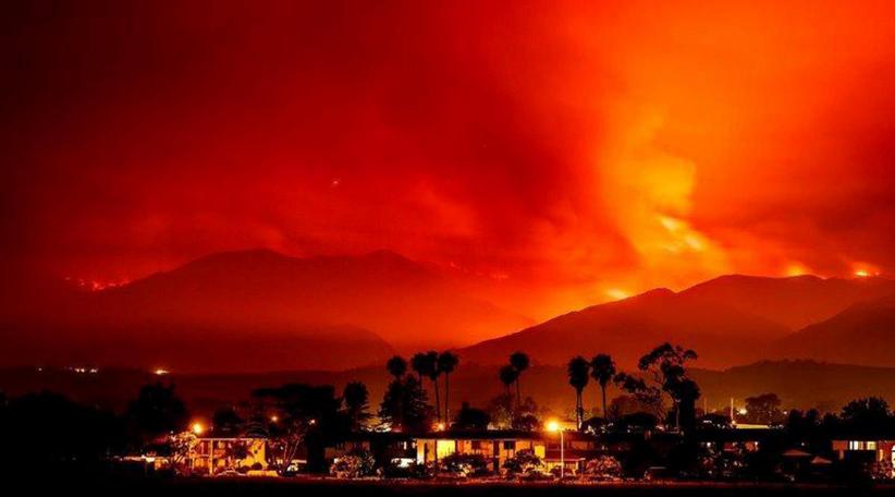 Las llamas han consumido casi 20.000 hectáreas, los bomberos controlan apenas el 5% del incendio.