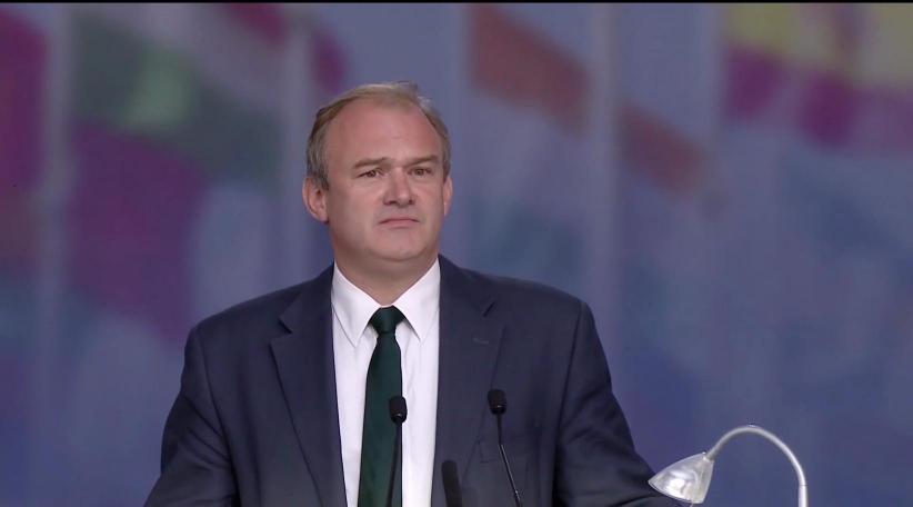 El parlamentario británico y ex ministro del gabinete Sir Ed Davey llama a Imran Khan "amigo de los talibanes"