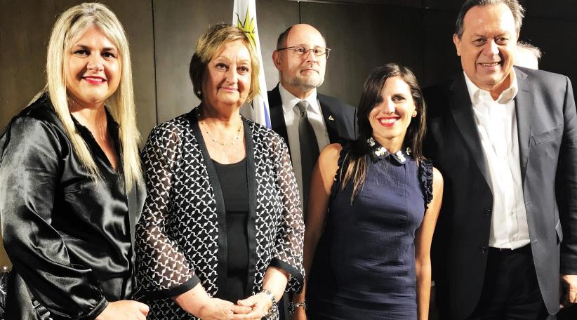 La ministra Kechichian subrayó que: “Los beneficios para los turistas serán el eje para que los precios sean competitivos. Uruguay volverá a reintegrarle el IVA a los turistas extranjeros y tendrán distintos beneficios para hacer que la estadía sea económicamente más amena”.