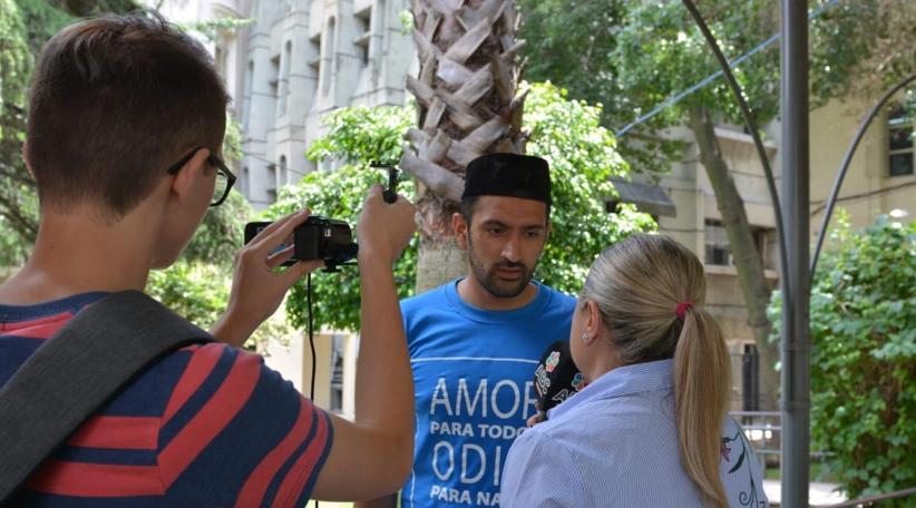 La Comunidad Ahmadía Argentina entregó juguetes en el Hospital de niños Ricardo Gutiérrez 