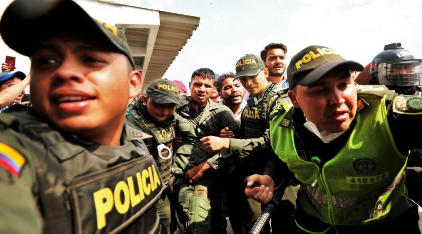 Varios centenares de militares venezolanos han desertado a Colombia