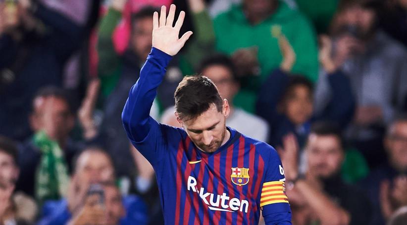 Lionel Messi was given a standing ovation by Real Betis supporters after scoring his 33rd La Liga hat trick in Barcelona's 4-1 win at the Benito Villamarin on Sunday.