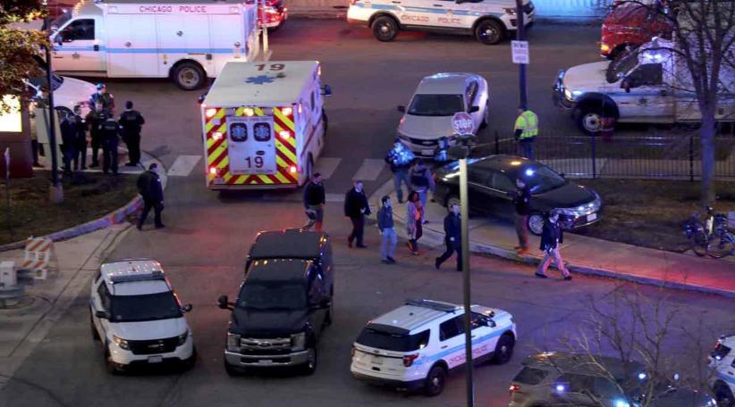Al menos 13 personas resultaron heridas en un tiroteo en Chicago