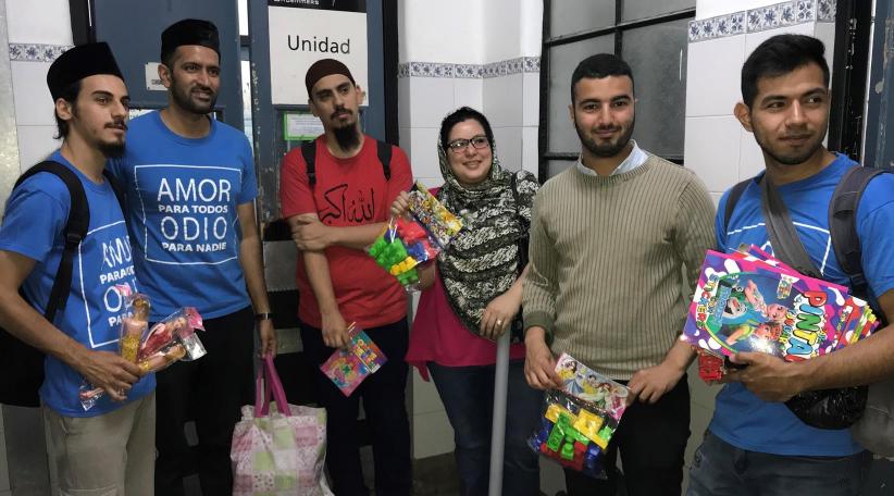 The Muslim Community Ahmadía Argentina donated toys at the Ricardo Gutiérrez Children's Hospital