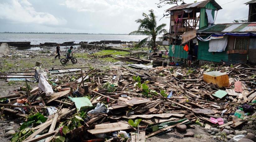 Typhoon Phanfone: Philippines counts cost of deadly storm