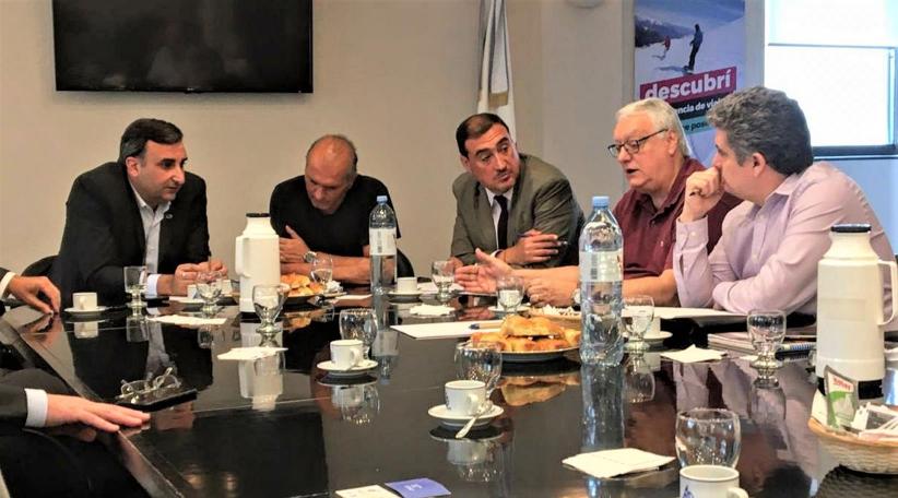 FAEVYT se reunió con las Compañías de Cruceros para tratar la aplicación del Impuesto País