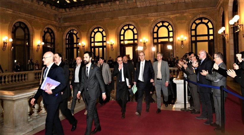  Los líderes independentistas, condenados a prisión por su implicación en la organización del referéndum del 1-O y la declaración unilateral de independencia posterior fueron  una comisión encabezada por el presidente de la Generalitat, Quim Torra, y el presidente del Parlament, Roger Torrent.