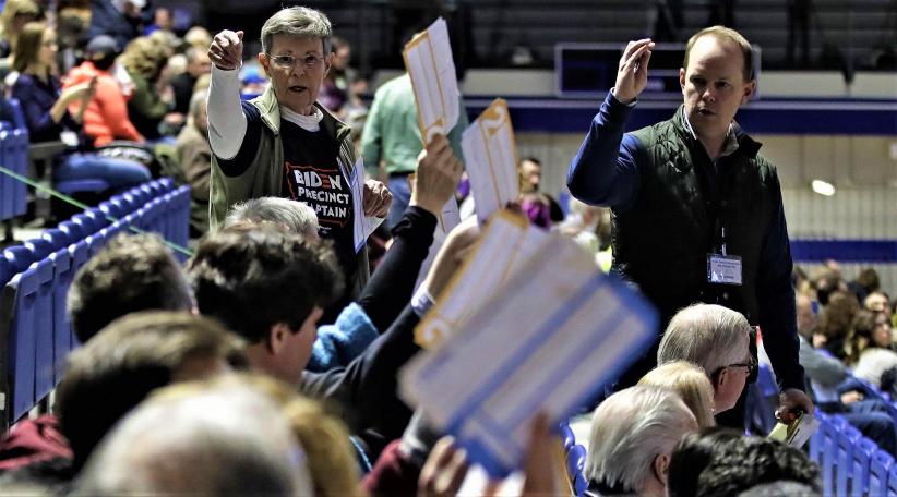 Iowa caucus: Chaos at key vote as results delayed