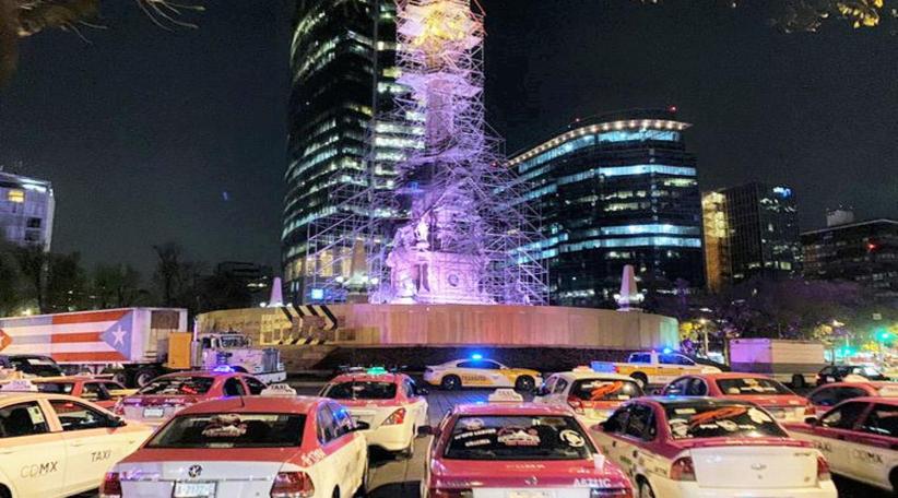 México: Taxistas protestan en el Ángel contra Uber y amenazan con no moverse en tres días