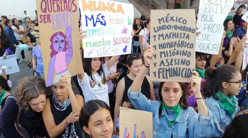 México: 80 mil asistentes y 6 detenidos en marcha del 8M