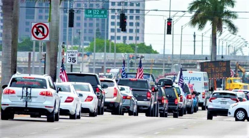Miami-Florida: Caravana de protesta pide abrir la actividad económica 