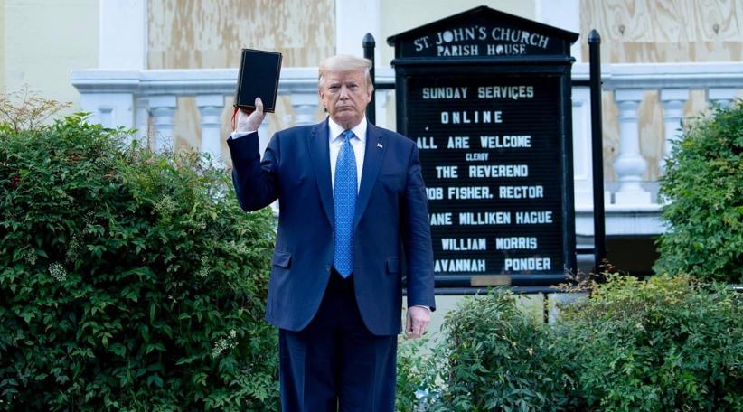 George Floyd death: Trump threatens to send in army to end unrest