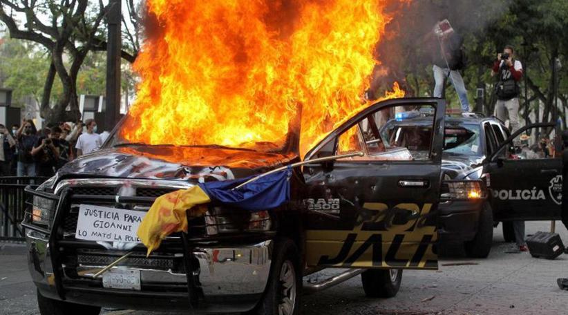 Violenta protesta en México por la muerte de un hombre que fue arrestado por no llevar mascarilla