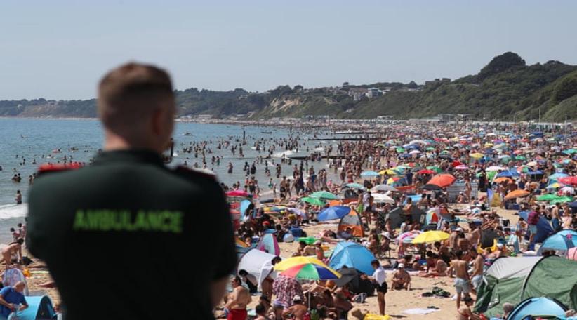 Concern over crowded UK beaches, parks and parties