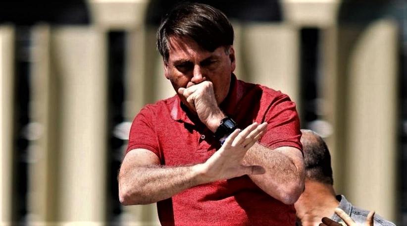 El Presidente de Brasil Jair Bolsonaro dice que está "muy bien"