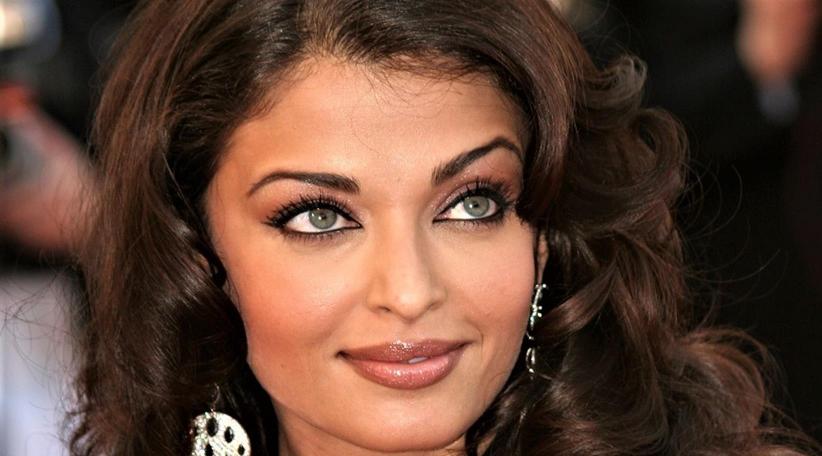 La estrella de Bollywood Aishwarya Rai da positivo por covid-19