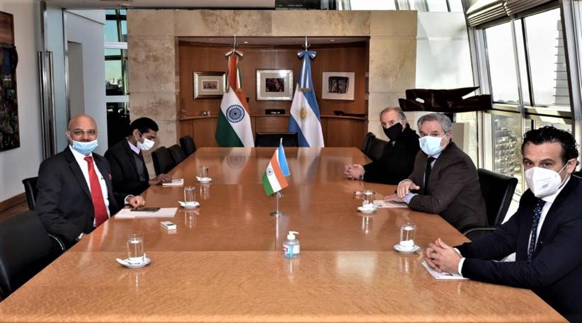 El Canciller argentino mantuvo una reunión de trabajo con el embajador de la India Dinesh Bhatia