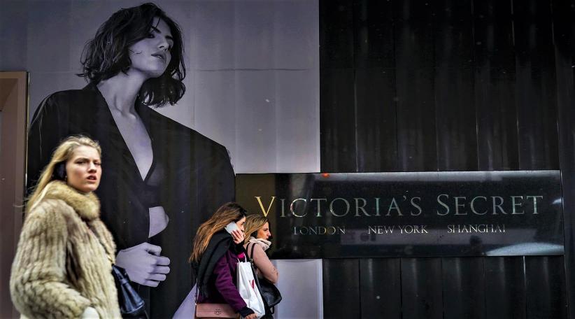 Victoria’s Secret parent L Brands reports surprise profit on demand for soaps, lingerie