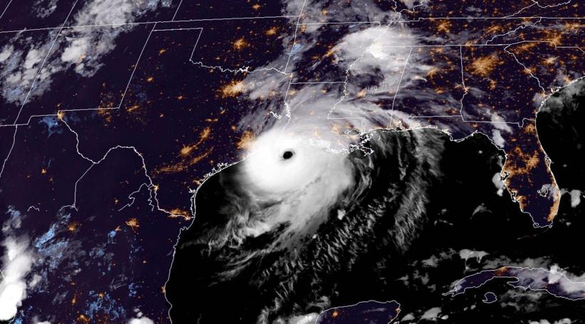 Hurricane Laura: Louisiana faces 110mph winds as storm moves deeper inland