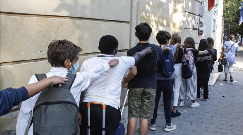 Las escuelas de Italia retoman las clases presenciales después de 6 meses