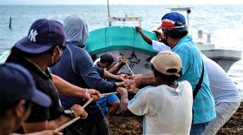 Hurricane Delta slams into Mexico's Yucatan Peninsula before heading toward the US Gulf Coast