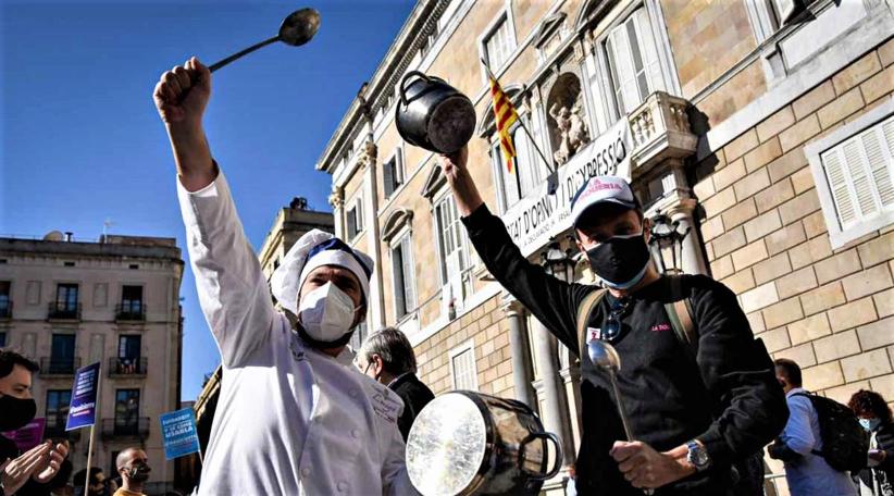 Protestas en Barcelona por el cierre de bares y restaurantes impuesto por la Generalitat