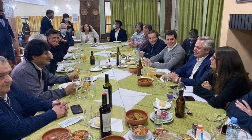 Durante el fin de semana, Fernández había viajado a Bolivia junto a Beliz y una extensa comitiva de funcionarios, que luego acompañó a Evo Morales a regresar a su país desde Jujuy. 