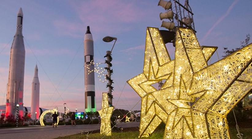 El Kennedy Space Center Visitor Complex anuncia las Fiestas en el Espacio