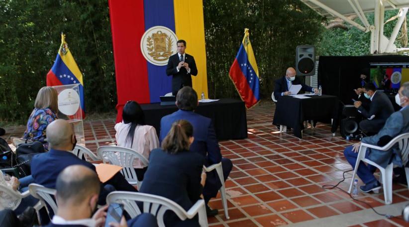 Venezuela: La oposición extendió las funciones en la Asamblea Nacional y el chavismo proclama su parlamento paralelo