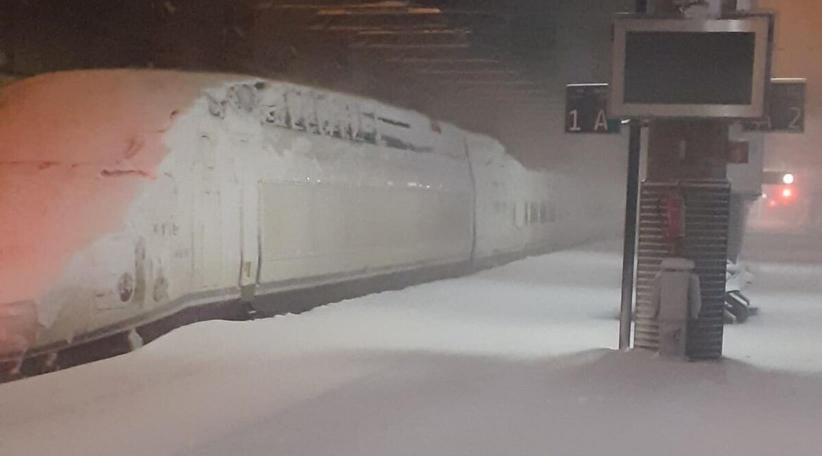 Temporal de nieve en España: Continúan suspendidos todos los trenes AVE con origen y destino Madrid