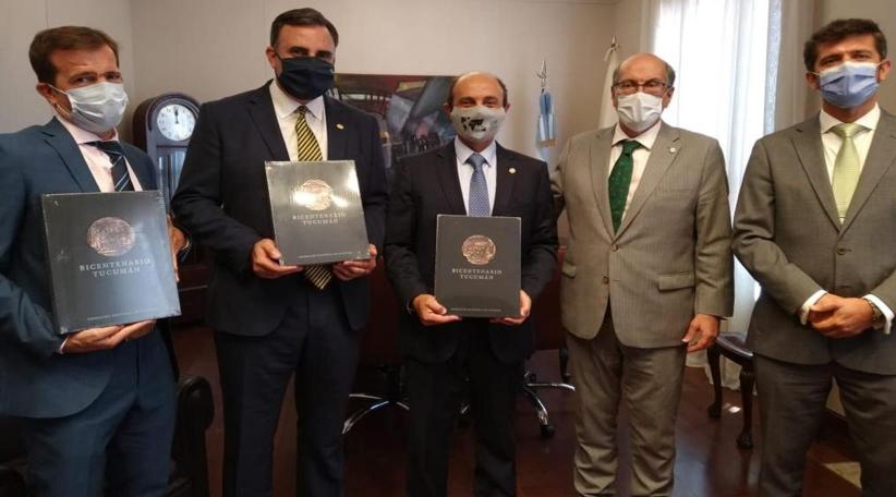 Durante jornada de trabajo llevada adelante en Tucumán por Gustavo Hani, presidente de la Federación Argentina de Asociaciones de Empresas de Viajes y Turismo -FAEVYT-, el vicepresidente Andrés Deya y Gerardo Belio, el Director Ejecutivo, se confirmó la postulación de la provincia para ser sede del próximo Congreso de Agentes de Viajes de la Federación.