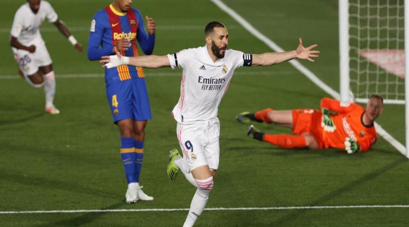 El Real Madrid le ganó el clásico al Barcelona de Messi y alcanzó al Atlético en la cima de la liga