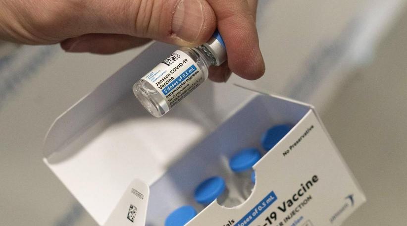 Expertos de EEUU recomiendan retomar vacunación anticovid con Johnson &amp; Johnson