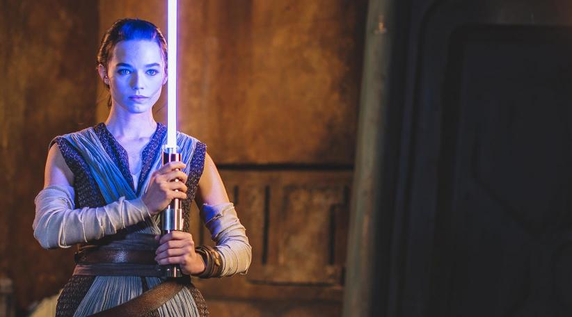 Revelan el sable de luz real Star Wars creado por Disney, disponible en Galactic Starcruiser en 2022