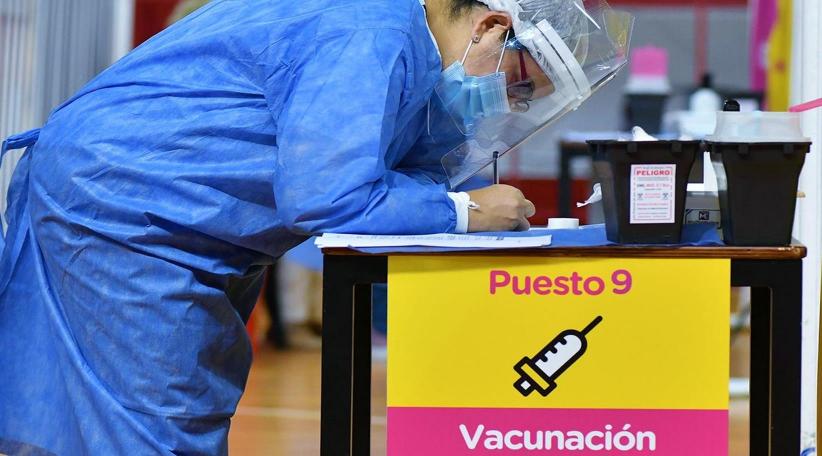 Vacunación en Argentina: Se abre en la Ciudad de Buenos Aires la inscripción para mayores de 50 años