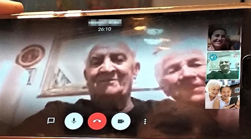 Tecnología en la tercera edad: ¿Cómo ayudarlos en su transición digital?