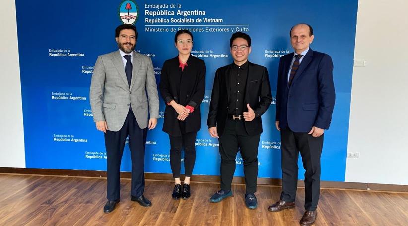 Se realizó el primer envío de yerba mate argentina a Vietnam