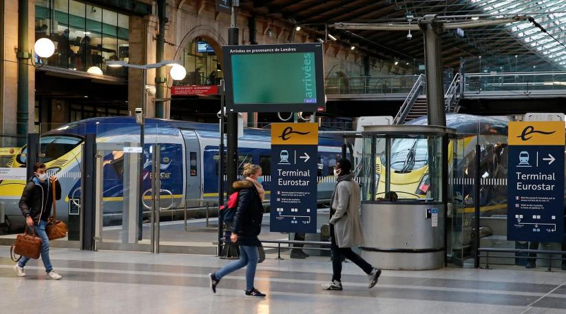 France toughens travel rules from UK as Omicron surges
